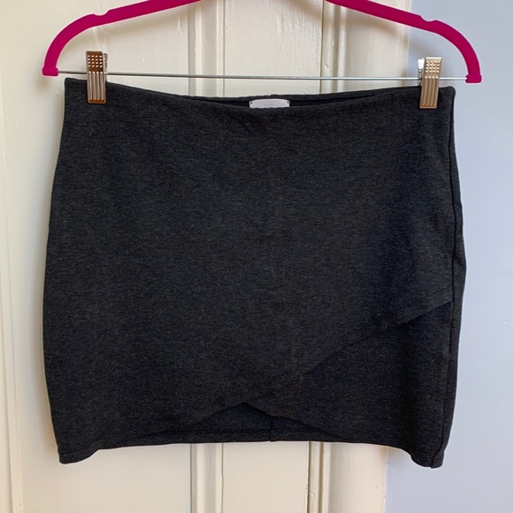 Sezane Dresses & Skirts - Sezane Calvi mini skirt